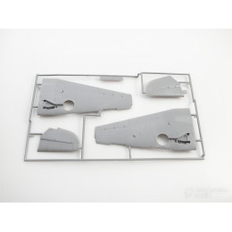 Academy 12285 Сборная модель TBM-3 "USS Bunker Hill" 1:48