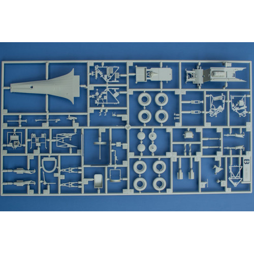 Academy 12324 Сборная модель SB2U-3 Vindicator "Battle of Midway" 1:48