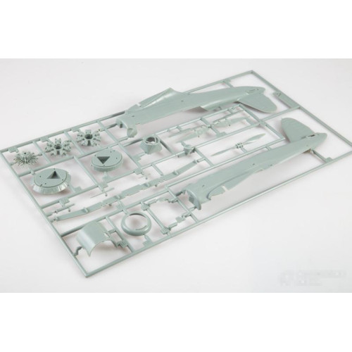 Academy 12330 Сборная модель V-156-B1 "Chesapeake" 1:48