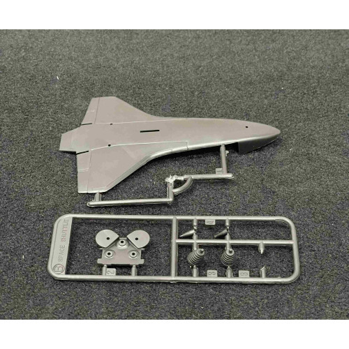 Academy 12707 Сборная модель Space Shuttle & Booster Rocket 1:288