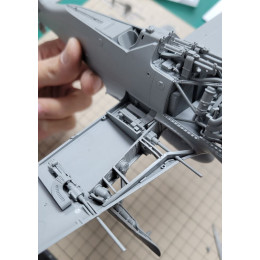 Border model BF-003 Сборная модель Focke-Wulf Fw 190A-6 w/Wgr. 21 & Full engine and weapons interior 1:35