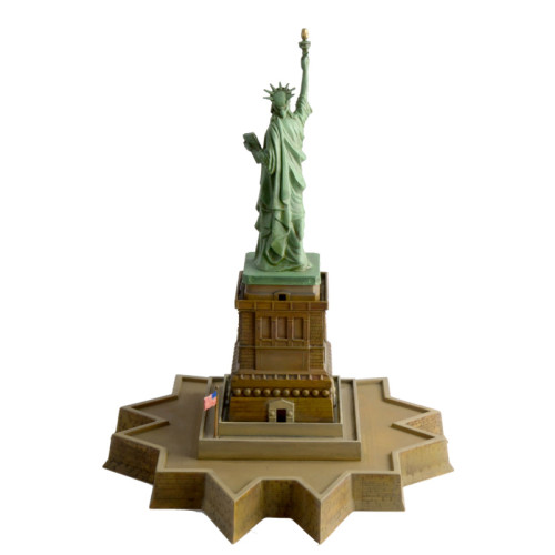 Italeri 68002 Сборная модель Statue of Liberty 1:250